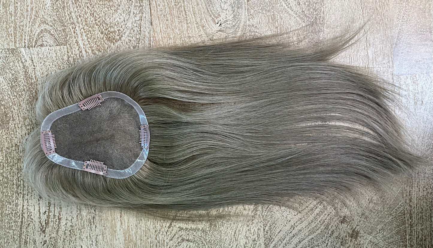 Vivir Se’ar Medium Hair Topper - Euro Hair