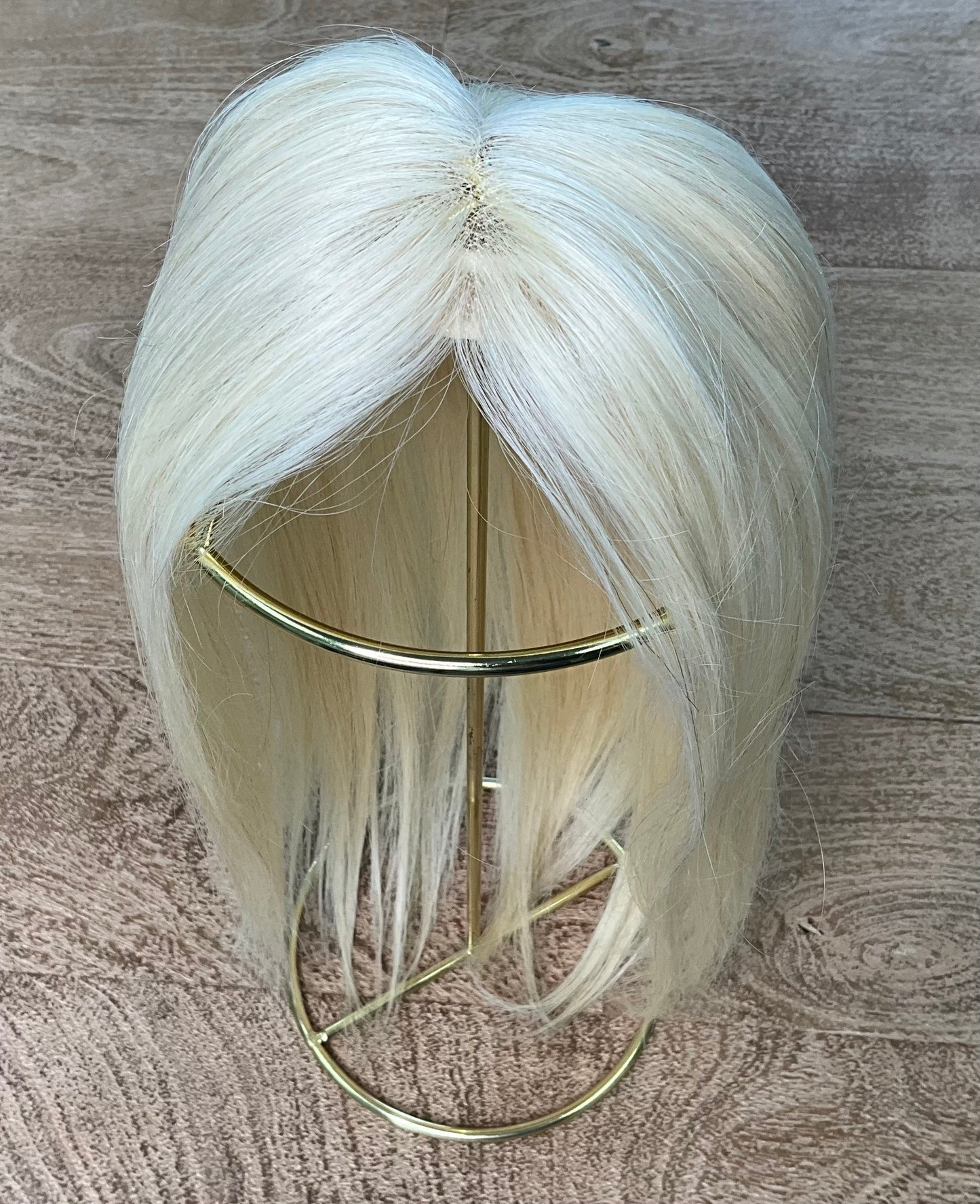 Vivir Se’ar Medium Hair Topper - Remy Hair